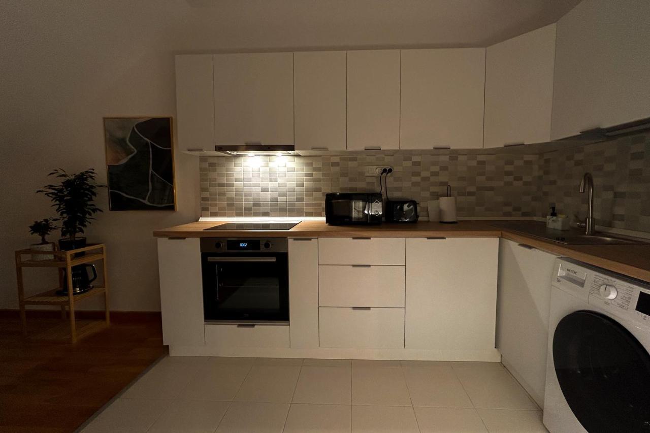 Downtown C22 Apartment Букурещ Екстериор снимка
