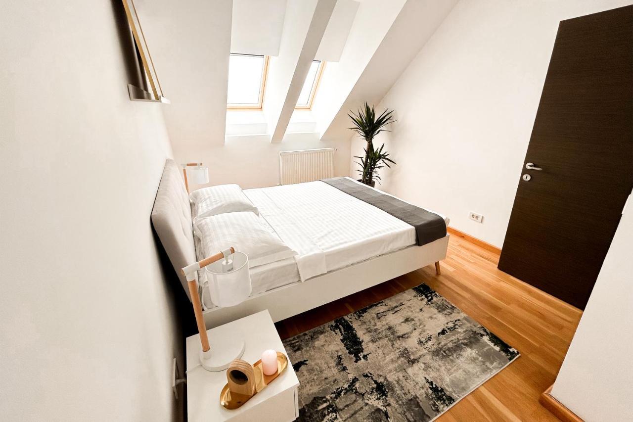 Downtown C22 Apartment Букурещ Екстериор снимка